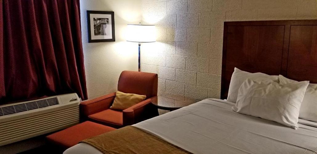 Cedar Inn Motel Cavalier Zewnętrze zdjęcie